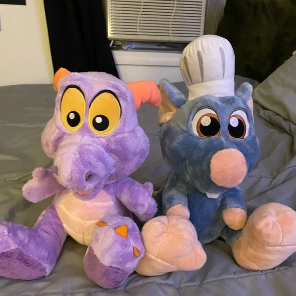 Everything must go - bedding and stuffed animals - Picture 10 of 13